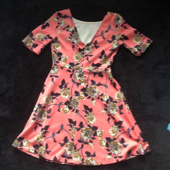 Forever 21 Pink flower dress - Picture 2 of 3